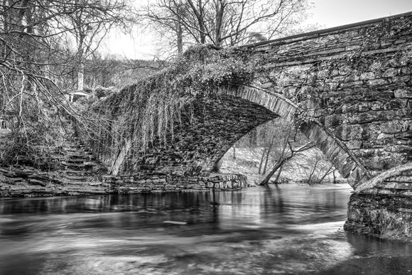 LDS0004 - Ogwen Bank Bridge, B&W
