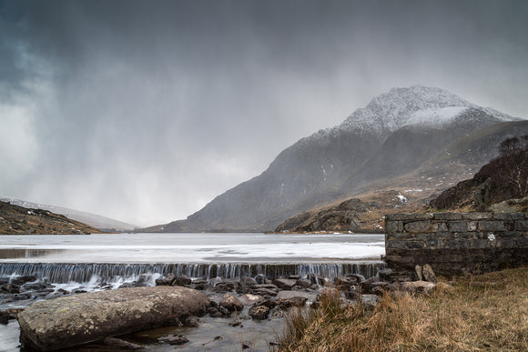Tryfan & Llyn Ogwen - Frozen Winter Scene - Snowdonia National Park